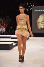 Model walk the ramp for Falguni and Shane Peacocok Show at Blender_s Pride Fashion Tour Day 1 on 3rd Nov 2012 (36).JPG